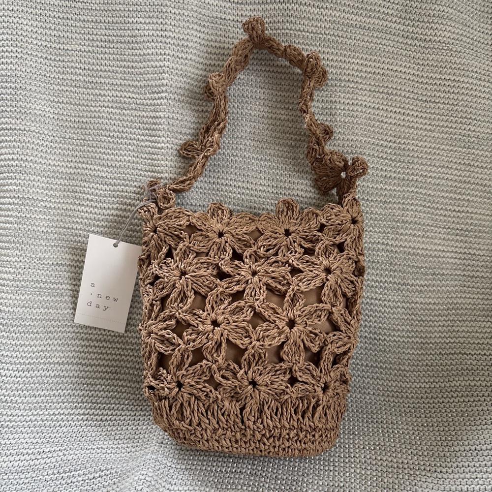 Flower Bucket Bag - Picture 2 of 5